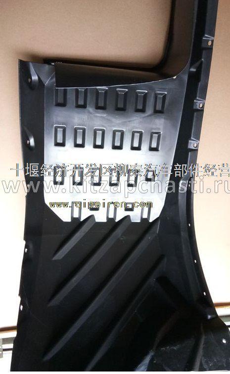 Брызговик передний пластмассовый ПРАВЫЙ DONG FENG DFL-3251A Euro3